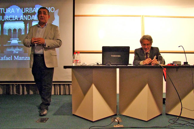 Presentación realizada por Julio Navarro