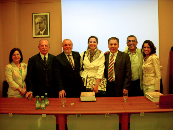 De izquierda a derecha, Pilar Mogollón, Alfredo J. Morales, Ignacio Henares, María Marcos, Rafael López, Julio Navarro y Elena Díez [Foto: Alejandro Pérez]