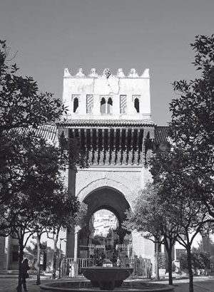 Catedral de Sevilla. Puerta del Perdón. Fachada del Patio de los Naranjos (R. Cómez).